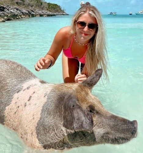 This Island Is Only Home to Pigs - And You Can Swim With Them